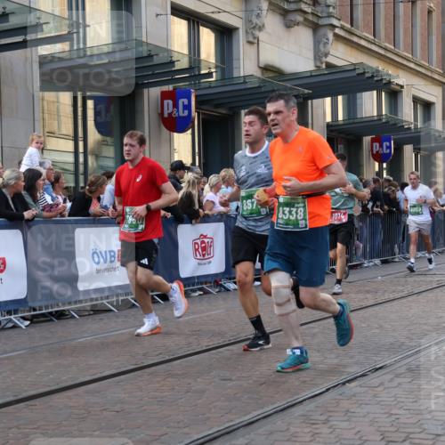 13.09.2026 - 21. swb-Marathon Bremen Strokosch-Dieckow http://msf.ph/oto/10343710 13.09.2026 13:29:01 Ziel 132, 303, 394, 596, 651, 745, 1083, 1365, 1387, 1545, 1823, 2023, 2070, 2301, 2742, 2867, 2957, 3258, 3721, 3796, 3846, 3912, 4541, 4590, 5036, 5599, 6030, 6103, 6499, 6690, 7013, 7149, 7361, 7631, 7649, 7860, 8007, 8009, 8066, 8099, 8277, 8338, 8675, 8831, 9249, 9661, 9889, 10128, 430, 565, 687, 722, 725, 936, 1014, 1274, 1688, 2223, 2276, 2378, 2851, 2891, 3348, 3419, 3444, 3665, 3938, 4102, 4590, 5225, 5267, 7263, 7527 meine-sportfotos.de