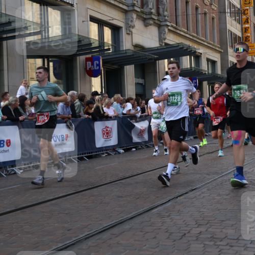 13.09.2026 - 21. swb-Marathon Bremen Strokosch-Dieckow http://msf.ph/oto/10343799 13.09.2026 13:29:03 Ziel 132, 303, 596, 651, 745, 1083, 1365, 1387, 1545, 1823, 2023, 2076, 2301, 2742, 2867, 2957, 3258, 3721, 3796, 3846, 3912, 4541, 5036, 5244, 5599, 6030, 6103, 6499, 6690, 7013, 7149, 7361, 7426, 7631, 7649, 7860, 8007, 8009, 8066, 8099, 8277, 8338, 8675, 8831, 9249, 9661, 9889, 10128, 394, 430, 565, 687, 722, 725, 745, 936, 1014, 1274, 1688, 2070, 2223, 2276, 2378, 2851, 2891, 3348, 3419, 3444, 3665, 3938, 4590, 5225, 5267, 7263, 7527 meine-sportfotos.de
