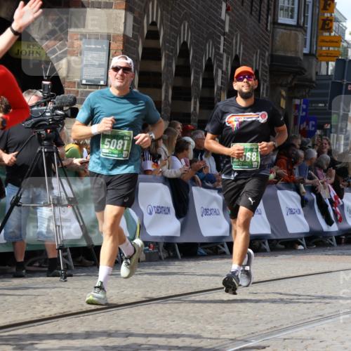 13.09.2026 - 21. swb-Marathon Bremen Strokosch-Dieckow http://msf.ph/oto/10343853 13.09.2026 13:27:31 Ziel 242, 1493, 1494, 2454, 3273, 3385, 4121, 4397, 4558, 4563, 6071, 6288, 6776, 7072, 7849, 8219, 9159, 9343, 9511, 9760, 9854, 9878, 10112, 10113, 13147, 323, 440, 857, 1006, 1932, 2668, 2686, 3013, 3460, 3521, 3970, 4421, 4496, 4593, 5081, 5557, 6067, 7138, 7358, 8351, 9494, 9727, 13198 meine-sportfotos.de