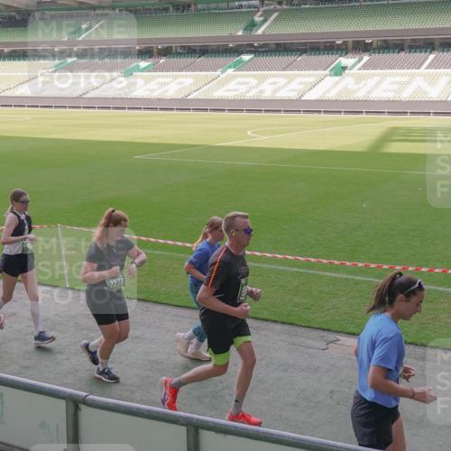 13.09.2026 - 21. swb-Marathon Bremen Michael Burmester http://msf.ph/oto/10343883 13.09.2026 13:28:59 Laufen im Stadion 111, 171, 220, 422, 476, 478, 685, 726, 729, 754, 829, 888, 925, 986, 1079, 1217, 1220, 1242, 1270, 1298, 1325, 1384, 1496, 1615, 1741, 1777, 1886, 1958, 1984, 2236, 2238, 2326, 2365, 2436, 2472, 2502, 2546, 2574, 2593, 2740, 2743, 2830, 2862, 2868, 2876, 2924, 2991, 3020, 3053, 3061, 3129, 3154, 3238, 3274, 3321, 3361, 3563, 3589, 3594, 3595, 3605, 3678, 3694, 3755, 3758, 3798, 3826, 3853, 3885, 3898, 3953, 3965, 3971, 3987, 4011, 4108, 4238, 4457, 4660 meine-sportfotos.de