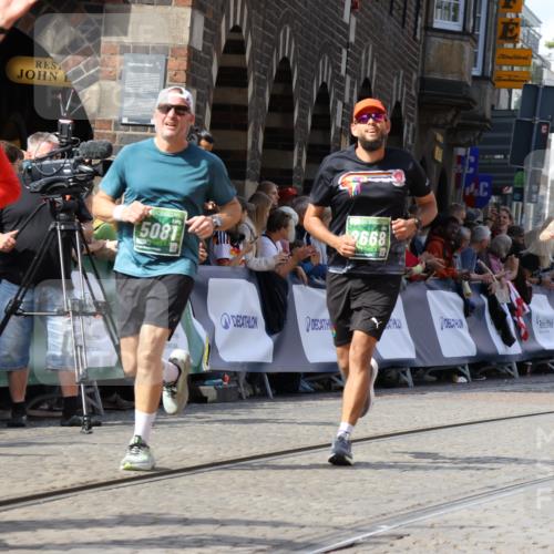 13.09.2026 - 21. swb-Marathon Bremen Strokosch-Dieckow http://msf.ph/oto/10343892 13.09.2026 13:27:31 Ziel 242, 1493, 1494, 2454, 3273, 3385, 4121, 4397, 4558, 4563, 6071, 6288, 6776, 7072, 7849, 8219, 9159, 9343, 9511, 9760, 9854, 9878, 10112, 10113, 13147, 323, 440, 857, 1006, 1932, 2668, 2686, 3013, 3460, 3521, 3970, 4421, 4496, 4593, 5081, 5557, 6067, 7138, 7358, 8351, 9494, 9727, 13198 meine-sportfotos.de