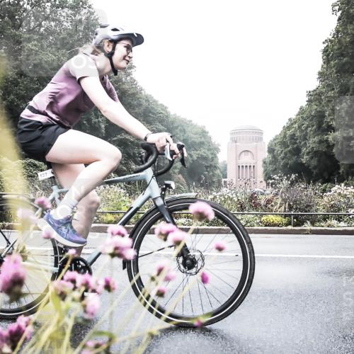 13.09.2026 - Stadtparktriathlon H.Heesch http://msf.ph/oto/10343900 13.09.2026 10:24:56 Radfahren 227, 427, 430 meine-sportfotos.de