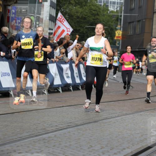 13.09.2026 - 21. swb-Marathon Bremen Strokosch-Dieckow http://msf.ph/oto/10343946 13.09.2026 10:52:06 Ziel 10162, 10183, 10281, 10348, 10467, 10641, 11273, 11542, 11685, 11733, 11777, 11784, 11962, 12329, 12349, 11371, 11610, 12319, 13578 meine-sportfotos.de