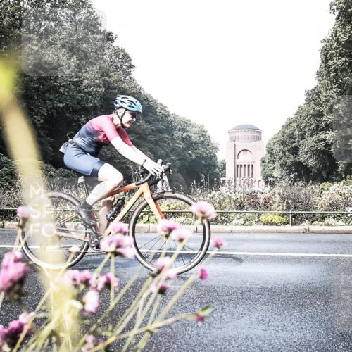 13.09.2026 - Stadtparktriathlon H.Heesch http://msf.ph/oto/10343959 13.09.2026 10:46:15 Radfahren 351, 372, 377, 381, 420, 432 meine-sportfotos.de