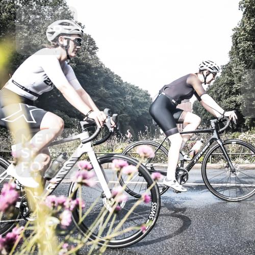 13.09.2026 - Stadtparktriathlon H.Heesch http://msf.ph/oto/10344011 13.09.2026 10:46:47 Radfahren 353, 358, 382, 392, 410 meine-sportfotos.de