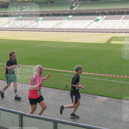 13.09.2026 - 21. swb-Marathon Bremen Michael Burmester http://msf.ph/oto/10344074 13.09.2026 13:29:18 Laufen im Stadion 111, 171, 220, 422, 476, 478, 685, 729, 754, 767, 829, 925, 986, 1079, 1217, 1220, 1242, 1270, 1298, 1325, 1384, 1496, 1615, 1633, 1634, 1741, 1777, 1886, 1958, 1983, 2238, 2263, 2326, 2365, 2436, 2449, 2472, 2502, 2546, 2574, 2593, 2738, 2740, 2743, 2830, 2862, 2868, 2924, 2991, 3020, 3053, 3061, 3129, 3154, 3238, 3274, 3286, 3321, 3361, 3563, 3589, 3594, 3595, 3605, 3678, 3694, 3755, 3758, 3798, 3826, 3853, 3898, 3929, 3953, 3965, 3971, 3987, 4011, 4056, 4108, 4238 meine-sportfotos.de