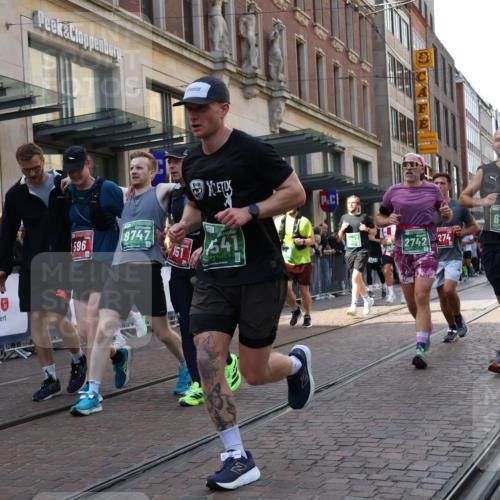 13.09.2026 - 21. swb-Marathon Bremen Strokosch-Dieckow http://msf.ph/oto/10344084 13.09.2026 13:29:09 Ziel 132, 303, 596, 651, 1083, 1243, 1365, 1387, 1545, 1581, 1823, 2023, 2076, 2301, 2742, 2867, 2957, 3030, 3258, 3721, 3796, 3846, 3912, 4541, 4576, 5036, 5244, 5599, 6030, 6103, 6384, 6499, 6690, 6930, 7013, 7149, 7384, 7426, 7631, 7649, 7860, 8007, 8009, 8066, 8099, 8277, 8338, 8594, 8675, 8831, 9249, 9889, 10128, 13031, 394, 430, 565, 687, 722, 725, 745, 936, 1014, 1274, 1688, 2023, 2070, 2223, 2378, 2851, 3419, 3665, 3938, 4590, 5036, 5225, 5267 meine-sportfotos.de