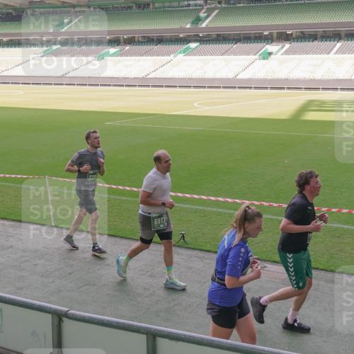 13.09.2026 - 21. swb-Marathon Bremen Michael Burmester http://msf.ph/oto/10344086 13.09.2026 13:29:19 Laufen im Stadion 111, 171, 220, 422, 476, 478, 685, 729, 754, 767, 829, 925, 986, 1079, 1217, 1220, 1242, 1270, 1298, 1325, 1384, 1496, 1615, 1633, 1634, 1741, 1777, 1886, 1958, 1983, 2238, 2263, 2326, 2365, 2436, 2449, 2472, 2502, 2546, 2574, 2593, 2738, 2740, 2743, 2830, 2862, 2868, 2924, 2991, 3020, 3053, 3061, 3129, 3154, 3238, 3274, 3286, 3321, 3361, 3563, 3589, 3594, 3595, 3605, 3678, 3694, 3755, 3758, 3798, 3826, 3853, 3898, 3929, 3953, 3965, 3971, 3987, 4011, 4056, 4108, 4238 meine-sportfotos.de