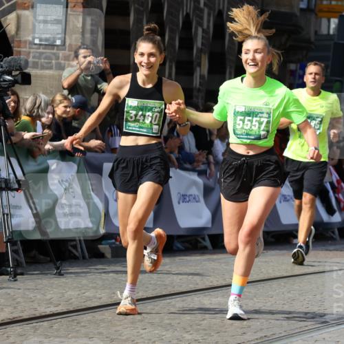 13.09.2026 - 21. swb-Marathon Bremen Strokosch-Dieckow http://msf.ph/oto/10344160 13.09.2026 13:27:34 Ziel 242, 1493, 1494, 2454, 3273, 3385, 3496, 4121, 4397, 4558, 4563, 6071, 6288, 6776, 7072, 7849, 8219, 9159, 9343, 9760, 9878, 10112, 10113, 13147, 440, 534, 762, 857, 1932, 2686, 3013, 3135, 3460, 3970, 4421, 4496, 4593, 4744, 5557, 6067, 7042, 7138, 7358, 8351, 9494, 9727, 13198 meine-sportfotos.de