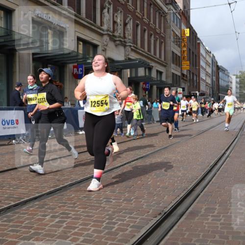 13.09.2026 - 21. swb-Marathon Bremen Strokosch-Dieckow http://msf.ph/oto/10344216 13.09.2026 11:09:02 Ziel 10314, 10321, 10556, 10664, 10686, 10694, 10769, 10823, 10981, 10983, 11091, 11225, 11304, 11578, 11764, 11882, 11883, 11914, 11915, 11987, 11995, 12155, 12322, 12337, 12474, 12491, 12532, 13607, 10217, 10321, 10399, 10455, 10469, 10570, 10599, 10630, 11011, 11053, 11074, 11138, 11358, 11421, 11434, 11531, 11710, 11718, 11812, 11905, 12192, 12256, 12353, 12438, 12517, 12554 meine-sportfotos.de