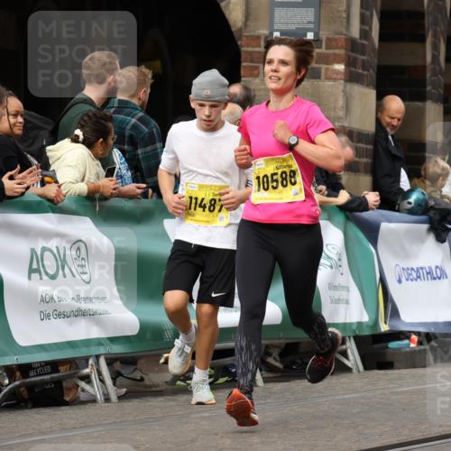 13.09.2026 - 21. swb-Marathon Bremen Strokosch-Dieckow http://msf.ph/oto/10344222 13.09.2026 10:52:14 Ziel 10162, 10183, 10218, 10281, 10641, 11277, 11285, 11376, 11542, 11555, 11685, 11733, 11777, 11784, 11869, 11877, 11962, 12349, 10761, 10958, 11604, 11605, 11610, 11669, 12319 meine-sportfotos.de