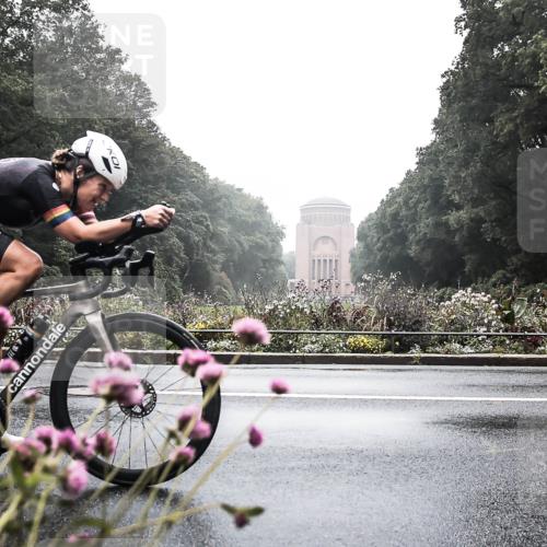 13.09.2026 - Stadtparktriathlon H.Heesch http://msf.ph/oto/10344230 13.09.2026 09:15:07 Radfahren 9, 29, 142, 163, 203 meine-sportfotos.de