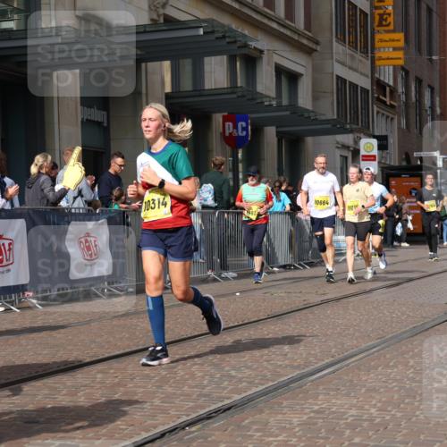 13.09.2026 - 21. swb-Marathon Bremen Strokosch-Dieckow http://msf.ph/oto/10344322 13.09.2026 11:09:03 Ziel 10314, 10556, 10664, 10686, 10694, 10769, 10823, 10981, 10983, 11091, 11225, 11304, 11578, 11764, 11882, 11883, 11914, 11915, 11987, 11995, 12155, 12322, 12337, 12474, 12491, 12532, 13607, 10217, 10321, 10399, 10455, 10469, 10570, 10599, 10630, 11011, 11053, 11074, 11138, 11358, 11421, 11434, 11531, 11710, 11718, 11812, 11905, 12192, 12256, 12337, 12353, 12438, 12517, 12554 meine-sportfotos.de