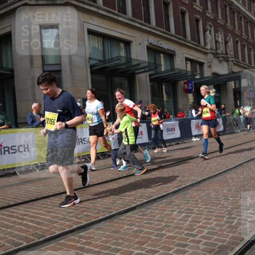 13.09.2026 - 21. swb-Marathon Bremen Strokosch-Dieckow http://msf.ph/oto/10344342 13.09.2026 11:09:04 Ziel 10314, 10556, 10664, 10686, 10694, 10769, 10823, 10981, 10983, 11091, 11225, 11304, 11578, 11764, 11882, 11883, 11914, 11915, 11987, 11995, 12155, 12322, 12474, 12491, 12532, 13607, 10217, 10321, 10455, 10469, 10570, 10599, 10630, 11011, 11053, 11074, 11138, 11304, 11421, 11434, 11531, 11578, 11710, 11718, 11812, 11905, 12192, 12256, 12337, 12353, 12438, 12517, 12554 meine-sportfotos.de