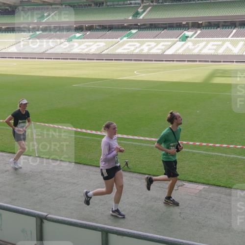 13.09.2026 - 21. swb-Marathon Bremen Michael Burmester http://msf.ph/oto/10344393 13.09.2026 13:29:54 Laufen im Stadion 171, 220, 297, 405, 422, 476, 685, 729, 754, 767, 986, 1079, 1217, 1242, 1270, 1298, 1325, 1384, 1615, 1633, 1634, 1741, 1777, 1810, 1811, 1886, 1983, 2238, 2242, 2249, 2263, 2326, 2365, 2436, 2449, 2472, 2546, 2593, 2615, 2738, 2740, 2743, 2830, 2862, 2868, 2869, 2871, 2918, 2924, 2991, 2994, 3020, 3053, 3129, 3154, 3227, 3238, 3274, 3286, 3321, 3361, 3563, 3594, 3595, 3605, 3678, 3755, 3758, 3798, 3853, 3876, 3898, 3929, 3953, 3965, 3971, 3987, 4011, 4056 meine-sportfotos.de