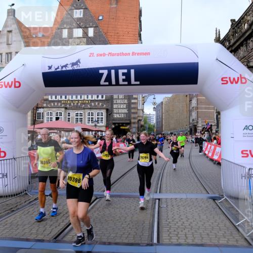 13.09.2026 - 21. swb-Marathon Bremen Tim E. http://msf.ph/oto/10344399 13.09.2026 11:14:38 Ziel 10303, 10395, 10396, 10402, 10586, 10722, 10784, 10854, 11041, 11140, 11173, 11233, 11363, 11535, 11703, 11864, 12100, 12112, 12431 meine-sportfotos.de
