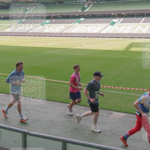 13.09.2026 - 21. swb-Marathon Bremen Michael Burmester http://msf.ph/oto/10344437 13.09.2026 13:29:58 Laufen im Stadion 171, 220, 297, 405, 422, 476, 685, 729, 754, 767, 806, 986, 1079, 1217, 1242, 1270, 1384, 1615, 1633, 1634, 1777, 1810, 1811, 1886, 1983, 2238, 2242, 2249, 2263, 2326, 2365, 2436, 2449, 2546, 2593, 2615, 2637, 2738, 2740, 2830, 2862, 2868, 2869, 2871, 2918, 2924, 2991, 2994, 3020, 3053, 3129, 3154, 3227, 3238, 3274, 3286, 3321, 3361, 3563, 3594, 3595, 3605, 3678, 3755, 3758, 3798, 3876, 3898, 3929, 3953, 3965, 3971, 3987, 4011, 4056 meine-sportfotos.de