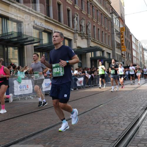 13.09.2026 - 21. swb-Marathon Bremen Strokosch-Dieckow http://msf.ph/oto/10344444 13.09.2026 13:29:19 Ziel 124, 132, 716, 1073, 1083, 1243, 1365, 1581, 1861, 2076, 2289, 2301, 2742, 2957, 3030, 3320, 3618, 3721, 4115, 4541, 4576, 5244, 5599, 6006, 6103, 6127, 6384, 6499, 6690, 6725, 6930, 7013, 7079, 7384, 7426, 7649, 7884, 8009, 8481, 8594, 8612, 8771, 8831, 9049, 9534, 9747, 9770, 10013, 13031, 303, 394, 565, 596, 651, 687, 745, 936, 1274, 1365, 1387, 1545, 1688, 1823, 2023, 2070, 2223, 2867, 3258, 3796, 3846, 3912, 3938, 4541, 4590, 5036, 5225 meine-sportfotos.de