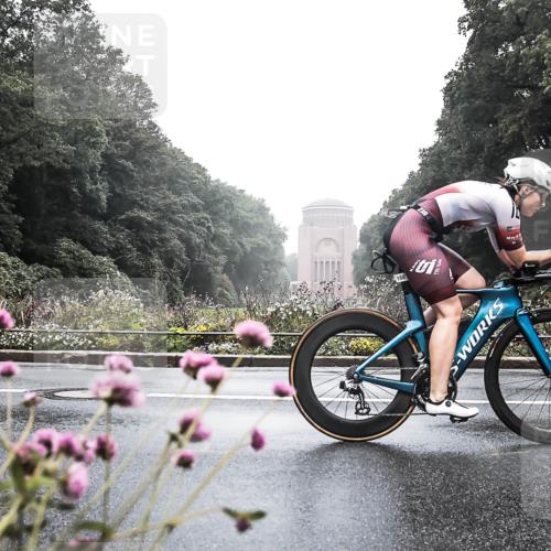 13.09.2026 - Stadtparktriathlon H.Heesch http://msf.ph/oto/10344455 13.09.2026 09:16:07 Radfahren 93, 168, 189 meine-sportfotos.de