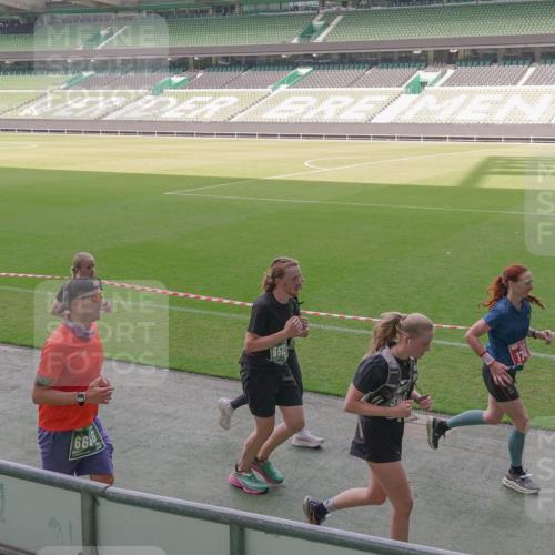 13.09.2026 - 21. swb-Marathon Bremen Michael Burmester http://msf.ph/oto/10344478 13.09.2026 13:30:01 Laufen im Stadion 171, 220, 297, 405, 422, 476, 639, 685, 729, 754, 767, 806, 986, 1079, 1217, 1242, 1270, 1384, 1615, 1633, 1634, 1777, 1810, 1811, 1886, 1983, 2216, 2238, 2242, 2249, 2263, 2326, 2365, 2436, 2449, 2546, 2593, 2615, 2637, 2719, 2738, 2740, 2830, 2862, 2868, 2869, 2871, 2918, 2924, 2991, 2994, 3020, 3053, 3101, 3129, 3227, 3238, 3274, 3286, 3321, 3361, 3563, 3594, 3595, 3605, 3678, 3755, 3758, 3798, 3876, 3898, 3929, 3953, 3965, 3971, 3987, 4011, 4056 meine-sportfotos.de