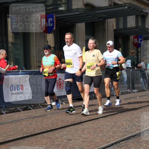13.09.2026 - 21. swb-Marathon Bremen Strokosch-Dieckow http://msf.ph/oto/10344487 13.09.2026 11:09:08 Ziel 10314, 10386, 10424, 10556, 10664, 10686, 10694, 10712, 10769, 10823, 10981, 10983, 11192, 11225, 11764, 11882, 11883, 11914, 11915, 11937, 11995, 12322, 12409, 12474, 12491, 12532, 13607, 10217, 10321, 10455, 10469, 10570, 10599, 10630, 11011, 11053, 11074, 11091, 11138, 11304, 11434, 11531, 11578, 11812, 11905, 11987, 12155, 12192, 12256, 12337, 12353, 12438, 12517, 12554 meine-sportfotos.de