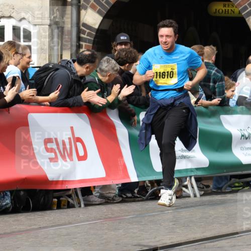 13.09.2026 - 21. swb-Marathon Bremen Strokosch-Dieckow http://msf.ph/oto/10344499 13.09.2026 10:52:28 Ziel 10218, 10588, 11285, 11371, 11376, 11487, 11555, 11869, 11877, 12319, 13578, 10193, 10339, 10652, 10812, 10906, 11002, 11109, 11144, 11350, 11362, 11597, 12361, 12399, 12439, 12533 meine-sportfotos.de