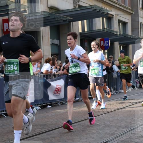 13.09.2026 - 21. swb-Marathon Bremen Strokosch-Dieckow http://msf.ph/oto/10344515 13.09.2026 13:29:21 Ziel 124, 716, 1073, 1083, 1243, 1581, 1861, 2076, 2289, 2301, 2742, 2957, 3030, 3320, 3618, 3667, 3721, 4115, 4575, 4576, 5244, 5599, 6006, 6127, 6384, 6499, 6690, 6725, 6930, 7013, 7079, 7384, 7426, 7649, 7884, 8009, 8481, 8594, 8612, 8771, 8831, 9049, 9534, 9747, 9770, 10013, 13031, 132, 303, 394, 565, 596, 651, 687, 745, 1274, 1365, 1387, 1545, 1823, 2023, 2070, 2301, 2867, 2957, 3258, 3796, 3846, 3912, 3938, 4541, 4590, 5036, 5225, 6103 meine-sportfotos.de