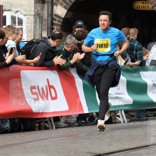 13.09.2026 - 21. swb-Marathon Bremen Strokosch-Dieckow http://msf.ph/oto/10344517 13.09.2026 10:52:28 Ziel 10218, 10588, 11285, 11371, 11376, 11487, 11555, 11869, 11877, 12319, 13578, 10193, 10339, 10652, 10812, 10906, 11002, 11109, 11144, 11350, 11362, 11597, 12361, 12399, 12439, 12533 meine-sportfotos.de