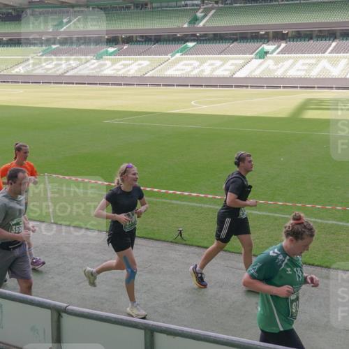13.09.2026 - 21. swb-Marathon Bremen Michael Burmester http://msf.ph/oto/10344526 13.09.2026 13:30:05 Laufen im Stadion 171, 224, 297, 405, 422, 476, 639, 685, 729, 754, 767, 806, 986, 1217, 1242, 1270, 1384, 1615, 1633, 1634, 1777, 1810, 1811, 1886, 1983, 2216, 2238, 2242, 2249, 2263, 2326, 2368, 2372, 2436, 2449, 2546, 2615, 2637, 2719, 2738, 2740, 2830, 2862, 2868, 2869, 2871, 2918, 2924, 2991, 2994, 3020, 3053, 3101, 3129, 3227, 3238, 3274, 3286, 3321, 3361, 3563, 3594, 3595, 3605, 3678, 3755, 3758, 3798, 3873, 3876, 3898, 3929, 3953, 3965, 3971, 3987, 4011, 4056 meine-sportfotos.de