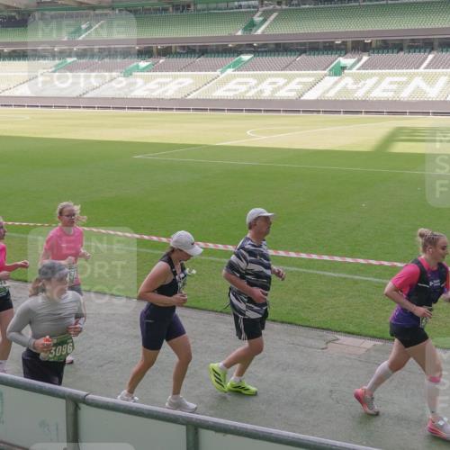 13.09.2026 - 21. swb-Marathon Bremen Michael Burmester http://msf.ph/oto/10344593 13.09.2026 13:30:10 Laufen im Stadion 122, 171, 224, 297, 405, 422, 476, 639, 685, 729, 754, 767, 806, 986, 1114, 1217, 1242, 1270, 1384, 1529, 1615, 1633, 1634, 1777, 1810, 1811, 1886, 1983, 2216, 2238, 2242, 2249, 2263, 2326, 2368, 2372, 2436, 2449, 2546, 2615, 2629, 2637, 2719, 2738, 2740, 2830, 2862, 2868, 2869, 2871, 2918, 2924, 2991, 2994, 3020, 3053, 3101, 3129, 3227, 3238, 3274, 3286, 3321, 3361, 3563, 3594, 3595, 3605, 3678, 3755, 3758, 3798, 3873, 3876, 3898, 3929, 3953, 3965, 3971, 3987, 4011, 4056, 357 meine-sportfotos.de