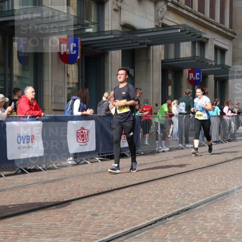 13.09.2026 - 21. swb-Marathon Bremen Strokosch-Dieckow http://msf.ph/oto/10344594 13.09.2026 11:09:11 Ziel 10234, 10386, 10417, 10424, 10556, 10664, 10686, 10694, 10696, 10712, 10769, 10785, 10823, 10981, 10983, 10990, 10991, 11192, 11225, 11764, 11882, 11883, 11914, 11915, 11937, 11995, 12322, 12409, 12474, 12491, 12532, 13607, 10217, 10314, 10321, 10455, 10570, 10599, 10630, 10686, 10983, 11011, 11053, 11074, 11091, 11138, 11304, 11434, 11531, 11578, 11812, 11905, 11987, 12155, 12192, 12337, 12353, 12438, 12554 meine-sportfotos.de