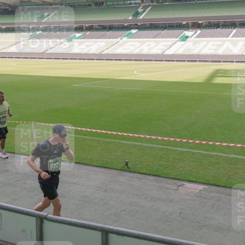 13.09.2026 - 21. swb-Marathon Bremen Michael Burmester http://msf.ph/oto/10344639 13.09.2026 13:30:19 Laufen im Stadion 122, 171, 224, 297, 405, 422, 476, 639, 685, 729, 754, 767, 806, 986, 1114, 1217, 1242, 1270, 1384, 1529, 1615, 1633, 1634, 1775, 1810, 1811, 1886, 1983, 2216, 2238, 2242, 2249, 2263, 2326, 2368, 2372, 2436, 2449, 2546, 2615, 2629, 2637, 2643, 2719, 2738, 2740, 2830, 2862, 2869, 2871, 2877, 2918, 2924, 2994, 3020, 3053, 3101, 3129, 3227, 3238, 3274, 3286, 3321, 3361, 3401, 3563, 3594, 3605, 3678, 3755, 3758, 3873, 3876, 3898, 3929, 3953, 3965, 3971, 4011, 4056, 357 meine-sportfotos.de