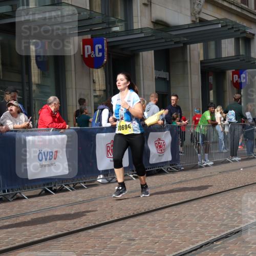 13.09.2026 - 21. swb-Marathon Bremen Strokosch-Dieckow http://msf.ph/oto/10344670 13.09.2026 11:09:13 Ziel 10234, 10386, 10417, 10424, 10556, 10664, 10694, 10696, 10712, 10769, 10785, 10823, 10981, 10990, 10991, 11192, 11225, 11882, 11883, 11914, 11915, 11937, 11995, 12322, 12409, 12474, 12491, 12532, 13607, 10217, 10314, 10321, 10455, 10570, 10599, 10630, 10686, 10983, 11011, 11053, 11074, 11091, 11138, 11304, 11531, 11578, 11764, 11812, 11905, 11987, 12155, 12192, 12337, 12438, 12491, 12554 meine-sportfotos.de