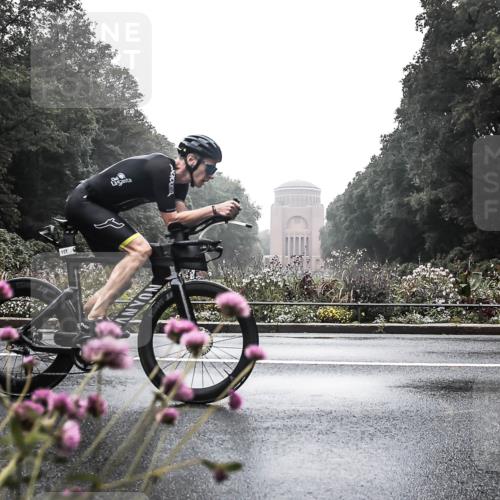 13.09.2026 - Stadtparktriathlon H.Heesch http://msf.ph/oto/10344672 13.09.2026 09:17:29 Radfahren 85, 107, 122 meine-sportfotos.de