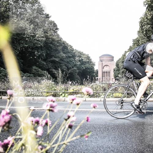 13.09.2026 - Stadtparktriathlon H.Heesch http://msf.ph/oto/10344697 13.09.2026 10:51:09 Radfahren 343, 375, 481, 528, 562 meine-sportfotos.de