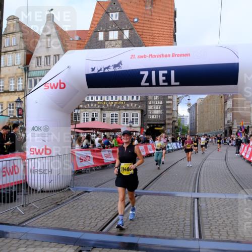13.09.2026 - 21. swb-Marathon Bremen Tim E. http://msf.ph/oto/10344788 13.09.2026 11:14:55 Ziel 10303, 10519, 10705, 10722, 11041, 11097, 11098, 11140, 11186, 11408, 12112, 12431 meine-sportfotos.de