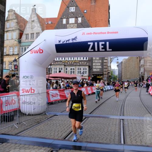 13.09.2026 - 21. swb-Marathon Bremen Tim E. http://msf.ph/oto/10344809 13.09.2026 11:14:55 Ziel 10303, 10519, 10705, 10722, 11041, 11097, 11098, 11140, 11186, 11408, 12112, 12431 meine-sportfotos.de