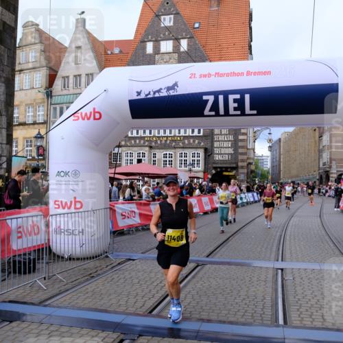 13.09.2026 - 21. swb-Marathon Bremen Tim E. http://msf.ph/oto/10344826 13.09.2026 11:14:55 Ziel 10303, 10519, 10705, 10722, 11041, 11097, 11098, 11140, 11186, 11408, 12112, 12431 meine-sportfotos.de