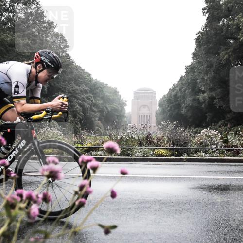 13.09.2026 - Stadtparktriathlon H.Heesch http://msf.ph/oto/10344879 13.09.2026 09:18:54 Radfahren 181 meine-sportfotos.de