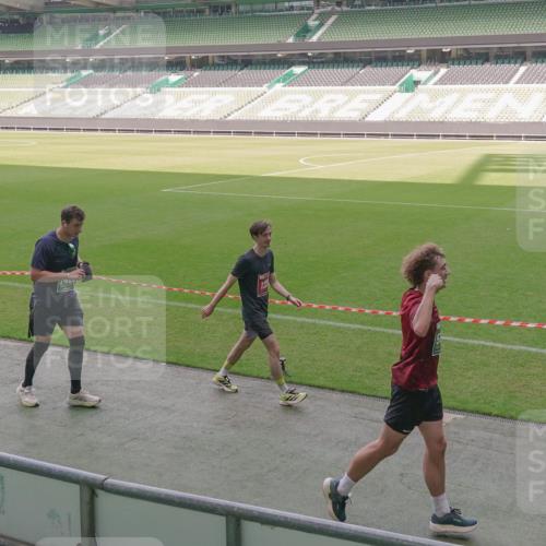 13.09.2026 - 21. swb-Marathon Bremen Michael Burmester http://msf.ph/oto/10344897 13.09.2026 13:30:49 Laufen im Stadion 122, 171, 224, 295, 297, 405, 487, 639, 767, 806, 840, 965, 1114, 1217, 1242, 1270, 1314, 1329, 1529, 1633, 1634, 1775, 1810, 1811, 1886, 1904, 1983, 2216, 2238, 2242, 2249, 2263, 2368, 2372, 2436, 2449, 2546, 2615, 2629, 2637, 2643, 2677, 2719, 2726, 2738, 2740, 2830, 2869, 2871, 2877, 2918, 2952, 2994, 3038, 3053, 3094, 3101, 3227, 3286, 3401, 3426, 3563, 3605, 3723, 3873, 3876, 3898, 3918, 3929, 4056, 357 meine-sportfotos.de