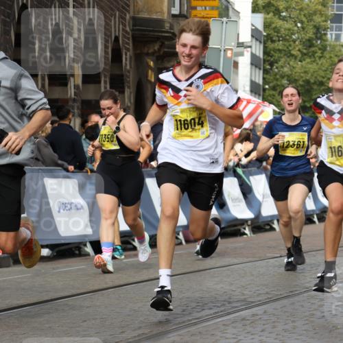 13.09.2026 - 21. swb-Marathon Bremen Strokosch-Dieckow http://msf.ph/oto/10344916 13.09.2026 10:52:40 Ziel 10761, 10958, 11371, 11604, 11605, 11610, 11669, 12319, 13578, 10304, 10339, 10652, 10734, 10827, 11002, 11038, 11386, 11597, 12019, 12338, 12399 meine-sportfotos.de