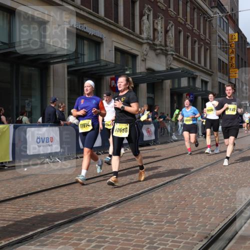 13.09.2026 - 21. swb-Marathon Bremen Strokosch-Dieckow http://msf.ph/oto/10344924 13.09.2026 11:09:18 Ziel 10234, 10386, 10417, 10424, 10556, 10696, 10712, 10769, 10785, 10823, 10981, 10990, 10991, 11192, 11225, 11883, 11914, 11937, 11995, 12322, 12409, 12449, 12474, 12532, 10217, 10314, 10321, 10455, 10570, 10630, 10664, 10686, 10694, 10983, 11011, 11091, 11138, 11304, 11531, 11578, 11764, 11882, 11883, 11905, 11915, 11987, 12155, 12192, 12337, 12491, 12554, 13607 meine-sportfotos.de