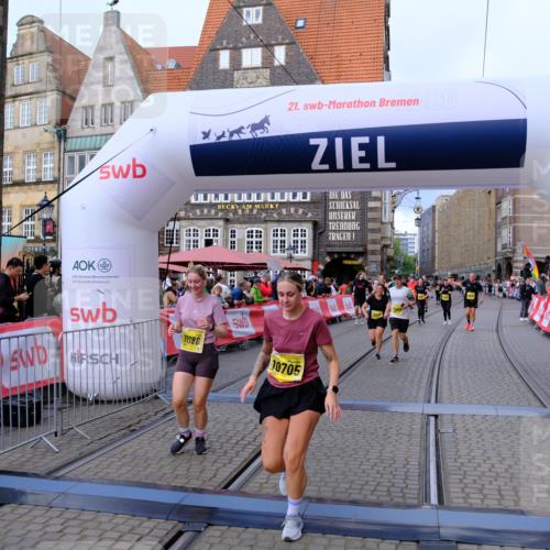 13.09.2026 - 21. swb-Marathon Bremen Tim E. http://msf.ph/oto/10344963 13.09.2026 11:15:00 Ziel 10519, 10557, 10705, 10776, 10805, 11097, 11098, 11186, 11288, 11408, 11876, 12191, 12193 meine-sportfotos.de