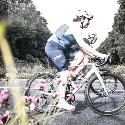 13.09.2026 - Stadtparktriathlon H.Heesch http://msf.ph/oto/10344972 13.09.2026 10:53:01 Radfahren 405, 449, 553 meine-sportfotos.de