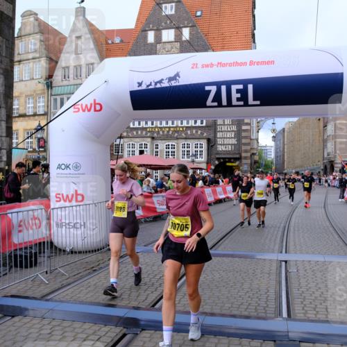 13.09.2026 - 21. swb-Marathon Bremen Tim E. http://msf.ph/oto/10344976 13.09.2026 11:15:00 Ziel 10519, 10557, 10705, 10776, 10805, 11097, 11098, 11186, 11288, 11408, 11876, 12191, 12193 meine-sportfotos.de