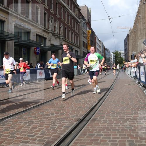 13.09.2026 - 21. swb-Marathon Bremen Strokosch-Dieckow http://msf.ph/oto/10344998 13.09.2026 11:09:19 Ziel 10234, 10386, 10417, 10424, 10556, 10696, 10712, 10737, 10769, 10785, 10823, 10981, 10990, 10991, 11192, 11225, 11914, 11937, 11995, 12322, 12409, 12449, 12474, 12532, 10217, 10314, 10321, 10455, 10570, 10630, 10664, 10686, 10694, 10823, 10983, 11011, 11091, 11138, 11304, 11531, 11578, 11764, 11882, 11883, 11905, 11915, 11987, 11995, 12155, 12192, 12322, 12337, 12491, 12554, 13607 meine-sportfotos.de