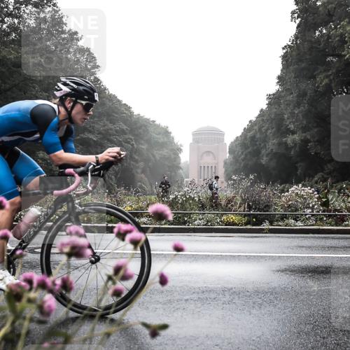 13.09.2026 - Stadtparktriathlon H.Heesch http://msf.ph/oto/10345031 13.09.2026 09:20:38 Radfahren 88, 92, 115, 129 meine-sportfotos.de