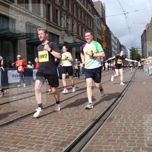13.09.2026 - 21. swb-Marathon Bremen Strokosch-Dieckow http://msf.ph/oto/10345035 13.09.2026 11:09:20 Ziel 10234, 10386, 10417, 10424, 10556, 10645, 10696, 10712, 10737, 10769, 10785, 10981, 10990, 10991, 11192, 11225, 11914, 11937, 12409, 12449, 12474, 12532, 10314, 10321, 10455, 10556, 10570, 10630, 10664, 10686, 10694, 10769, 10823, 10983, 11011, 11091, 11138, 11304, 11531, 11578, 11764, 11882, 11883, 11905, 11914, 11915, 11987, 11995, 12155, 12192, 12322, 12337, 12491, 12554, 13607 meine-sportfotos.de