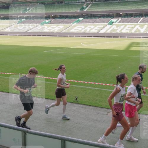 13.09.2026 - 21. swb-Marathon Bremen Michael Burmester http://msf.ph/oto/10345036 13.09.2026 13:31:05 Laufen im Stadion 122, 171, 224, 295, 297, 405, 487, 639, 767, 806, 840, 965, 1114, 1142, 1242, 1310, 1314, 1326, 1329, 1529, 1633, 1634, 1775, 1810, 1811, 1869, 1886, 1892, 1904, 1983, 2216, 2242, 2249, 2263, 2344, 2368, 2372, 2449, 2615, 2629, 2637, 2643, 2677, 2719, 2726, 2738, 2869, 2871, 2877, 2918, 2945, 2952, 2994, 3038, 3094, 3101, 3140, 3223, 3227, 3286, 3379, 3401, 3426, 3644, 3723, 3736, 3873, 3876, 3898, 3918, 3929, 3944, 4056, 357 meine-sportfotos.de