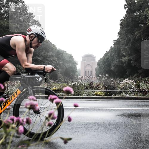 13.09.2026 - Stadtparktriathlon H.Heesch http://msf.ph/oto/10345051 13.09.2026 09:20:58 Radfahren 108, 133 meine-sportfotos.de